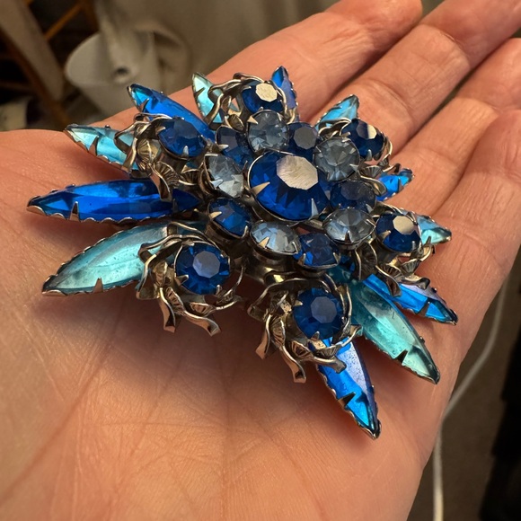 Vintage MCM Blue Floral Brooch - Picture 9 of 9